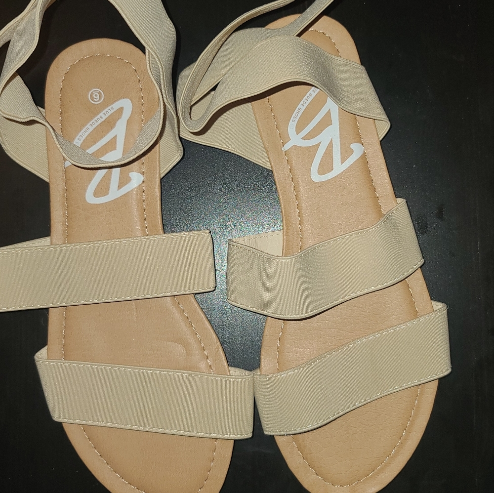 Sandals - Picture 1 of 1